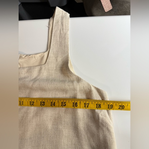 NWT Petal and Pup Eleanor Linen Cropped Sleeveless Top Beige Sz L - Picture 10 of 10